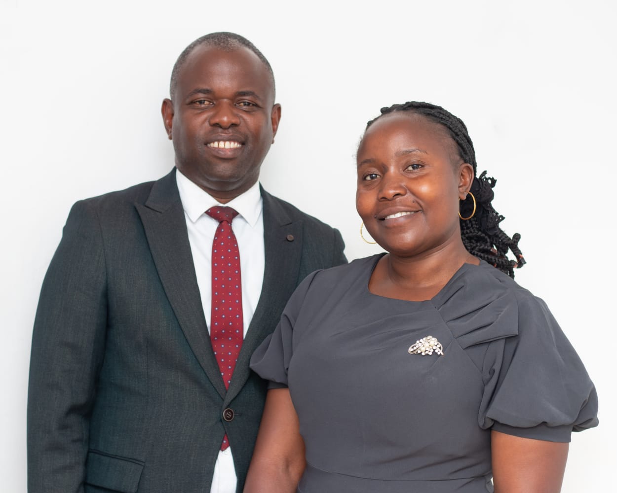 Mchungaji Jems Aliko Mwampona akiwa na mkewe